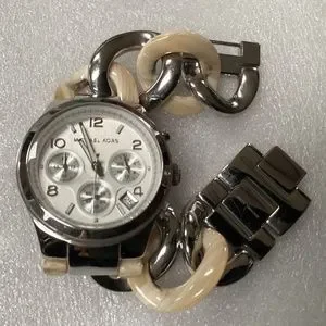 Michael Kors | Accessories | Michael Kors Womens Runway  display picture 2
